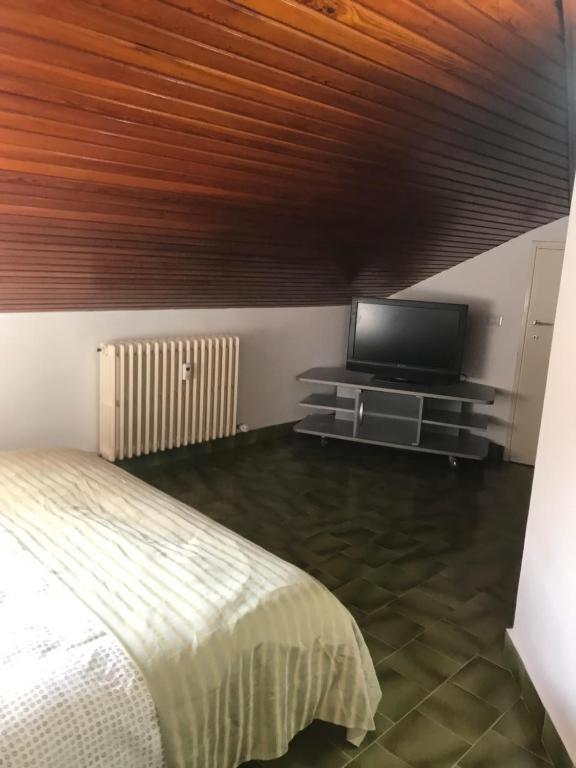 Appartamento La Mansarda Lecco Exterior photo